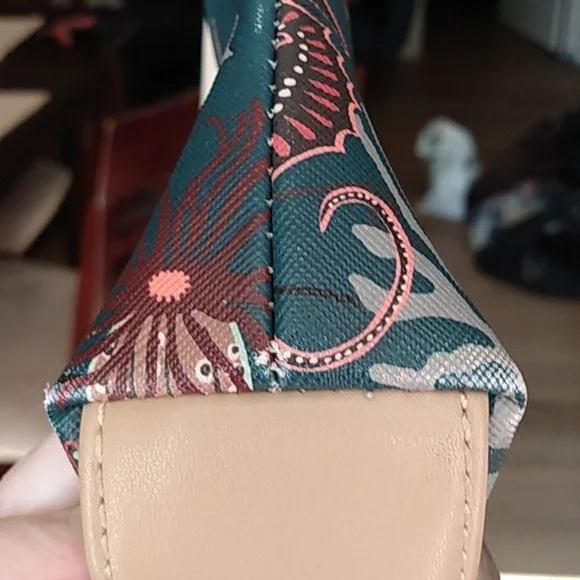 Spartina 449 Blue and Tan Crossbody Bag - Picture 4 of 16